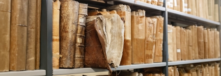 Por Que Documentos Históricos Se Deterioram Com Umidade